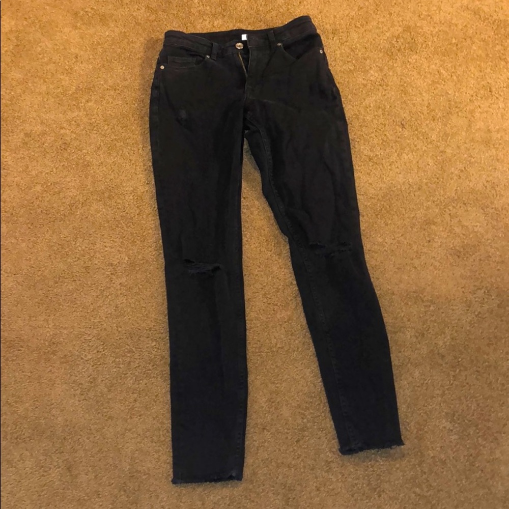Black skinny jeans